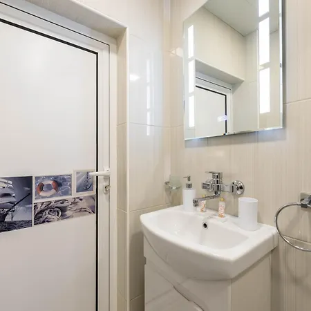 Daire Downtown аpartment With Free Parking *